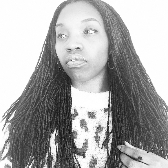 Meet your Posher, Aziza - Picture 9 of 10